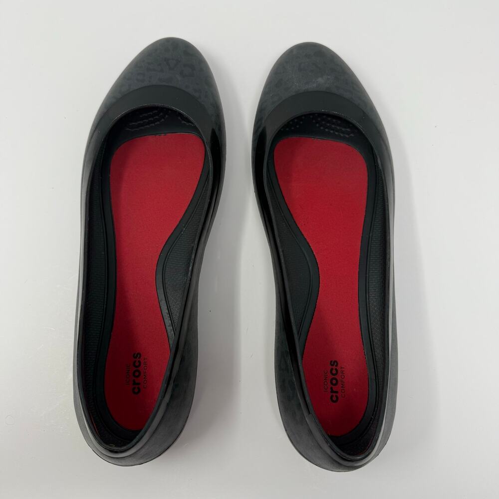 Crocs Flats Women's 11 Leopard Print Black Grey Lina Shiny Preppy Normcore EUC - Picture 2 of 9